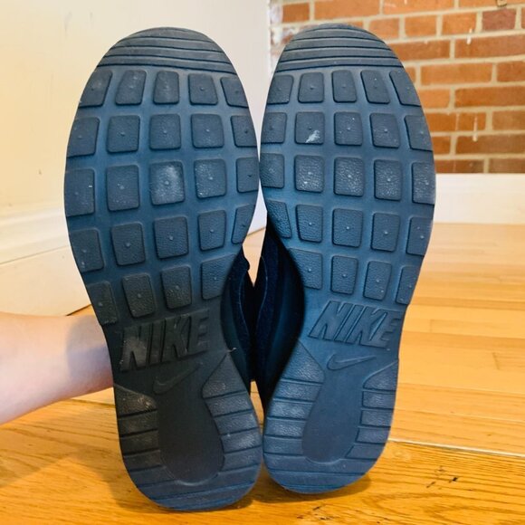 Size 9.5 - Nike Tanjun Black - 812654-001 - Picture 14 of 14